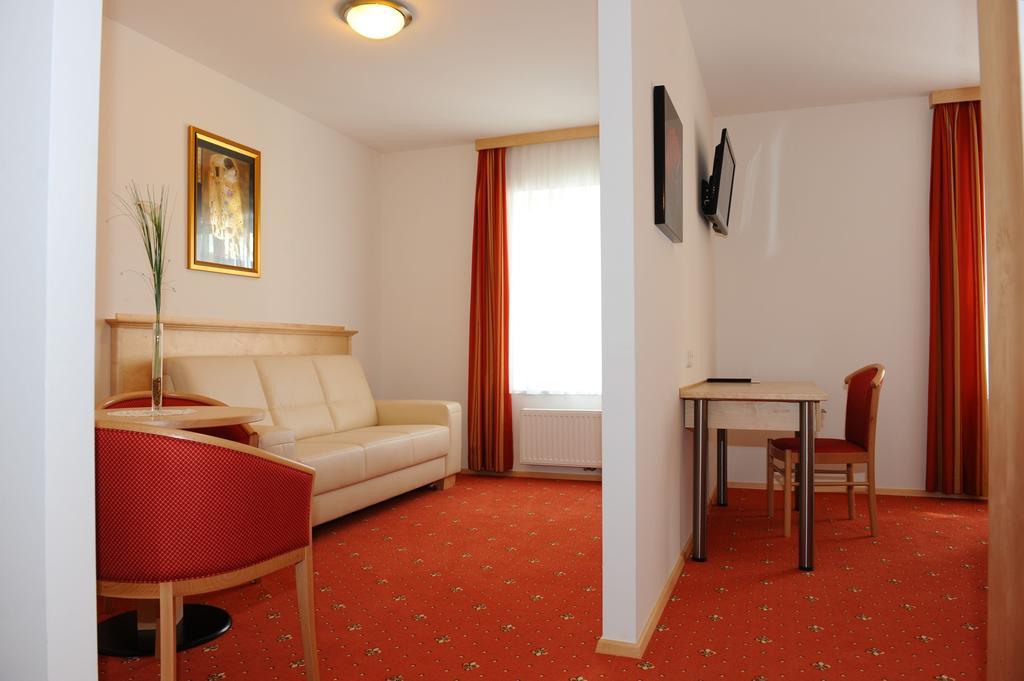 Hotel-Gasthof-Fleischerei - Zur Alten Post Schwanberg Екстер'єр фото